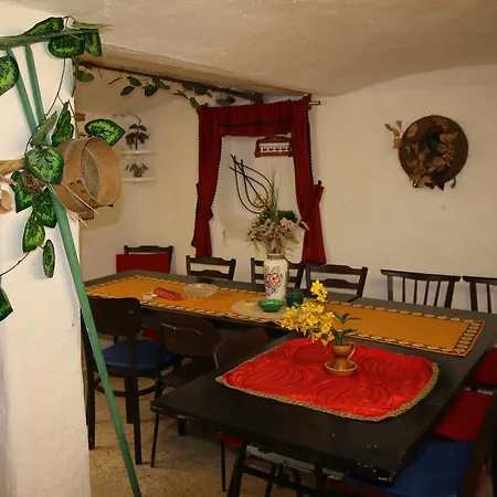 Valovi Bed and Breakfast